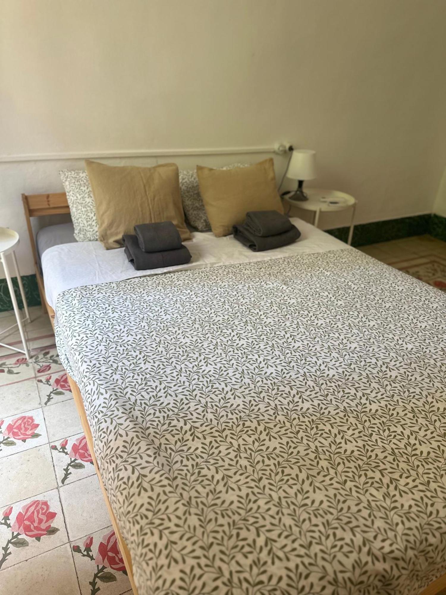 Habitacion Con Bano Privado 1 Cama De Matrimonio Valencia Ngoại thất bức ảnh